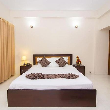 דאהקה Hotel Suite Palace Baridhara מראה חיצוני תמונה